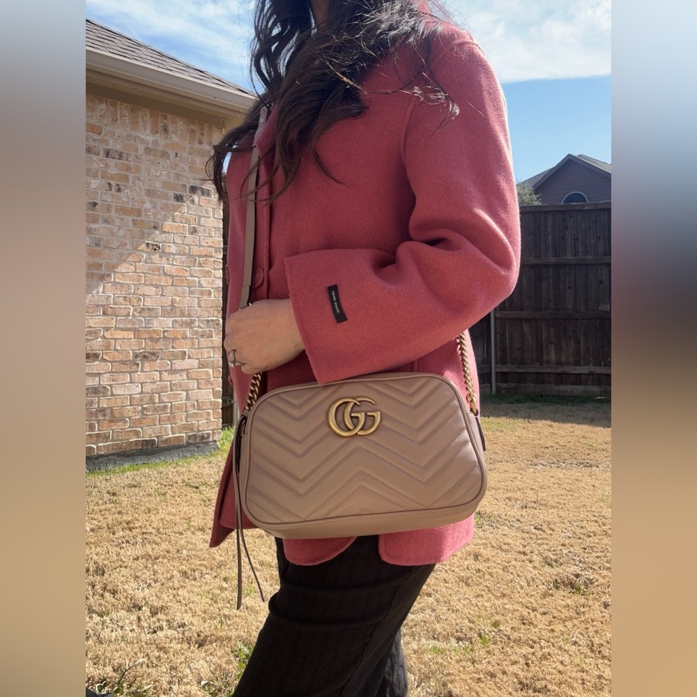 Gucci Beige Pink Marmont Chevron Leather Crossbody Bag